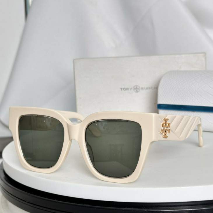 Picture of Jimmy Choo Sunglasses _SKUfw71367763fw